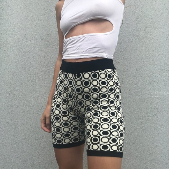 Holiday The Label Knitted Short - Picture 1 of 2